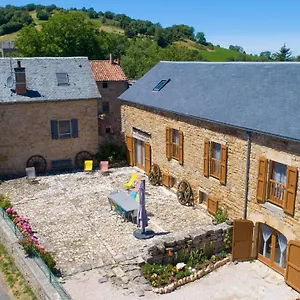 https://chambres-dhotes-entre-dolmens-et-fontaines.midi-pyreneeshotels.com